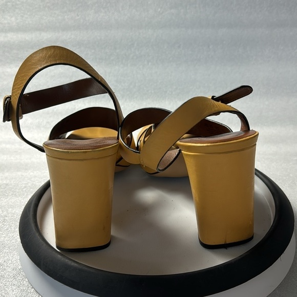 Naturalizer Julisa Heels Sandals 8.5 WIDE Yellow Bright Summer Leather - Picture 5 of 11